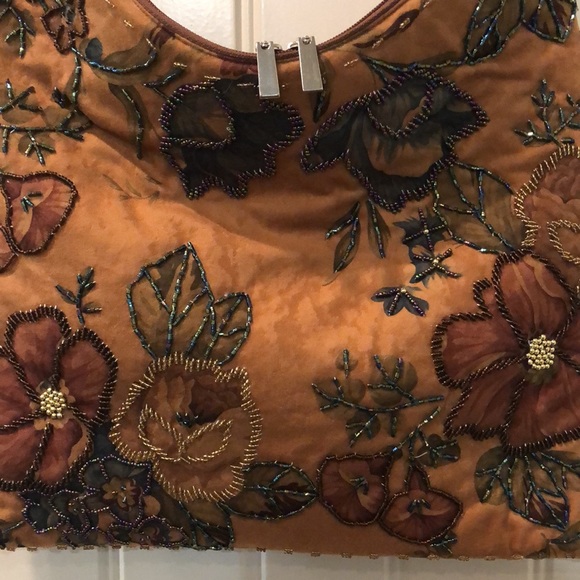 NWT artisan hand beaded bag with interchangeable dual snap long and short straps - Picture 3 of 7